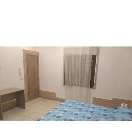 Lino's House Bed & Breakfast 3*