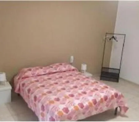 Lino's House Bed & Breakfast