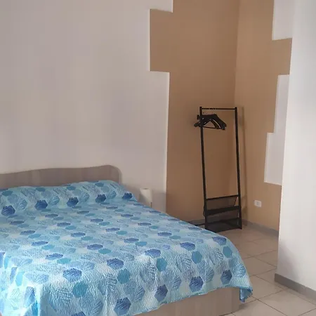 Lino's House Bed & Breakfast Adrano