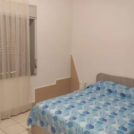 Lino's House Bed & Breakfast