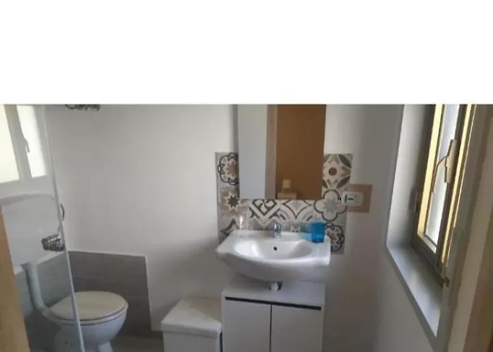 Lino's House Bed & Breakfast